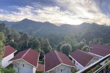 Skywood Resort Shoghi