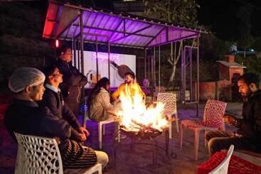 Skywood Resort Shoghi