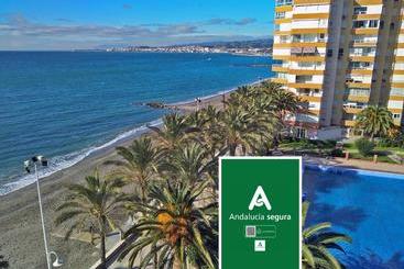 Apartamentos y Aparthoteles baratos en Algarrobo | Destinia