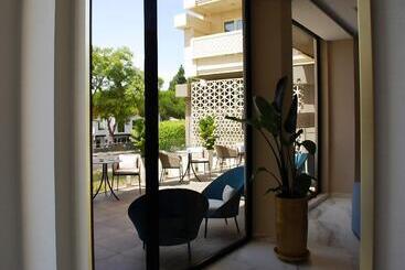 هتل Alanda  Marbella
