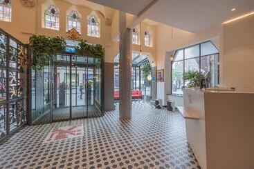 هتل Amsterdam De Roode Leeuw