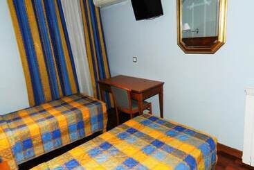 هتل Antares Hostel