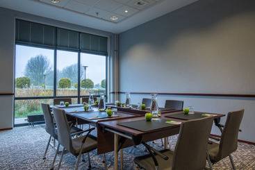 هتل Courtyard By Marriott Amsterdam Airport