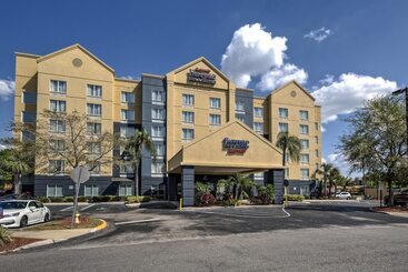 هتل Fairfield Inn And Suites By Marriott Orlando Near Universal Orlando