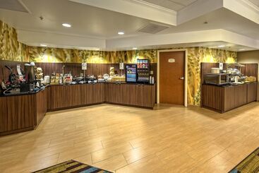 هتل Fairfield Inn And Suites By Marriott Orlando Near Universal Orlando