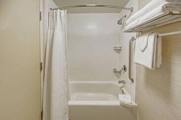 هتل Fairfield Inn And Suites By Marriott Orlando Near Universal Orlando