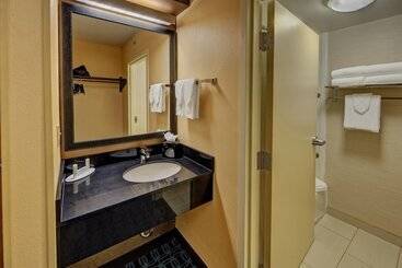 هتل Fairfield Inn And Suites By Marriott Orlando Near Universal Orlando