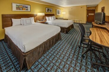 هتل Fairfield Inn And Suites By Marriott Orlando Near Universal Orlando