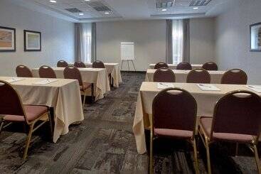 Hotel Hampton Inn Bostonlogan Airport