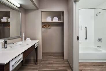 Hotel Hampton Inn Bostonlogan Airport
