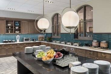 هتل Homewood Suites By Hilton New Orleans