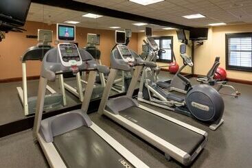 هتل Homewood Suites By Hilton New Orleans