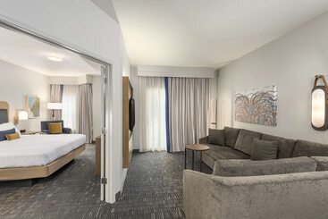 هتل Homewood Suites By Hilton New Orleans