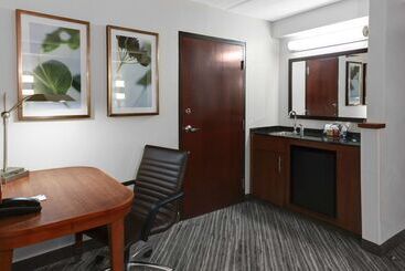 هتل Hyatt Place Mystic