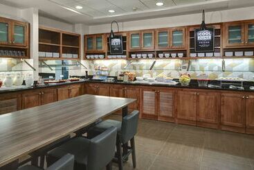 هتل Hyatt Place Mystic