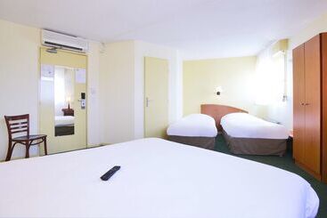 هتل Kyriad Dunkerque Loon Plage