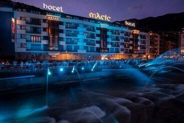 هتل Màgic Andorra