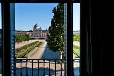 هتل NH Collection Palacio De Aranjuez