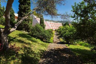 هتل Quinta Do Estreito