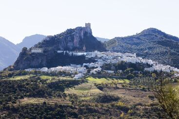 Tugasa Arco De La Villa - Zahara de la Sierra