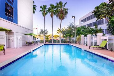 هتل Springhill Suites By Marriott Miami Airport South Blue Lagoon Area