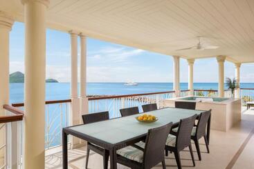 هتل The Landings Resort And Spa  All Suites
