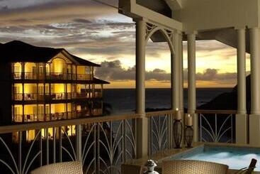 هتل The Landings Resort And Spa  All Suites