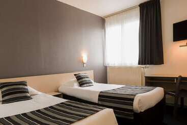 هتل The Originals City Hôtel, Aéroport Beauvais