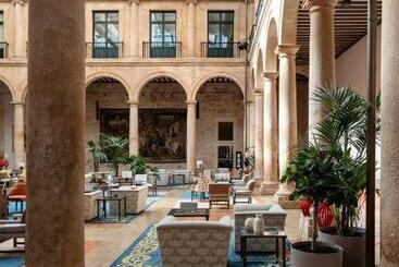 Parador De Lerma