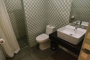 هاستل Royale House Hotel Davao Powered By Cocotel