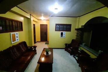 پانسیون Carribean1 Transient House