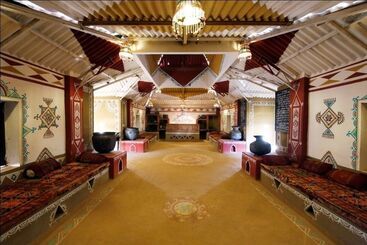هتل Chokhi Dhani Desert Camp