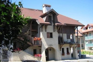 هتل Auberge D'anthy