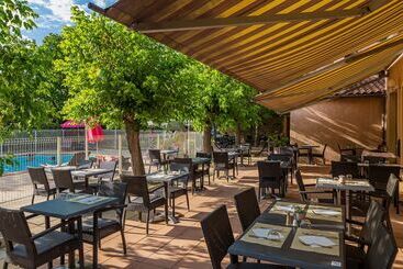 Logis Hotel Noemys Pont De L Etoile