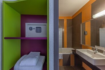 Logis Hotel Noemys Pont De L Etoile