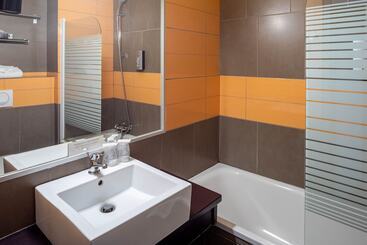 Logis Hotel Noemys Pont De L Etoile