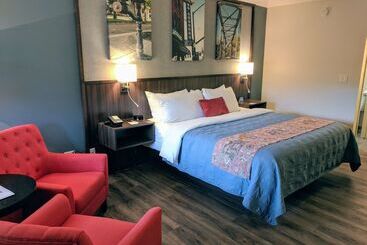 هتل Days Inn By Wyndham Prescott