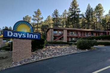 هتل Days Inn By Wyndham Prescott