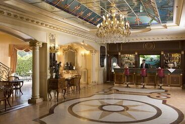 Grand Hotel Vanvitelli