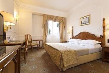 Grand Hotel Vanvitelli