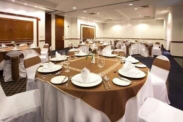 هتل Holiday Inn Puebla La Noria, An Ihg