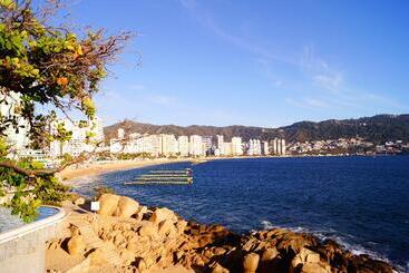 هتل Holiday Inn Resort Acapulco