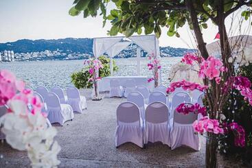 هتل Holiday Inn Resort Acapulco