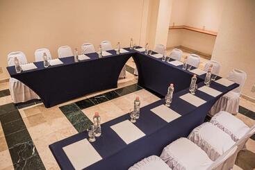 هتل Holiday Inn Resort Acapulco