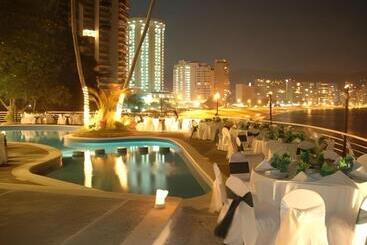 هتل Holiday Inn Resort Acapulco