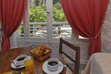 هتل Hôtel Le Portalou