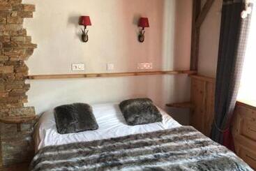 Hôtel Restaurant De La Chaussée - Briancon
