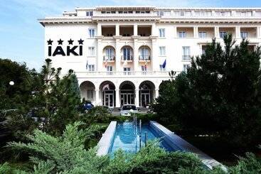 酒店 Iaki Conference & Spa