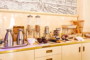 هتل Hôtel Le Maxime   Best Western Signature Collection
