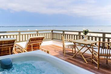 Les Vagues Hotel & Spa